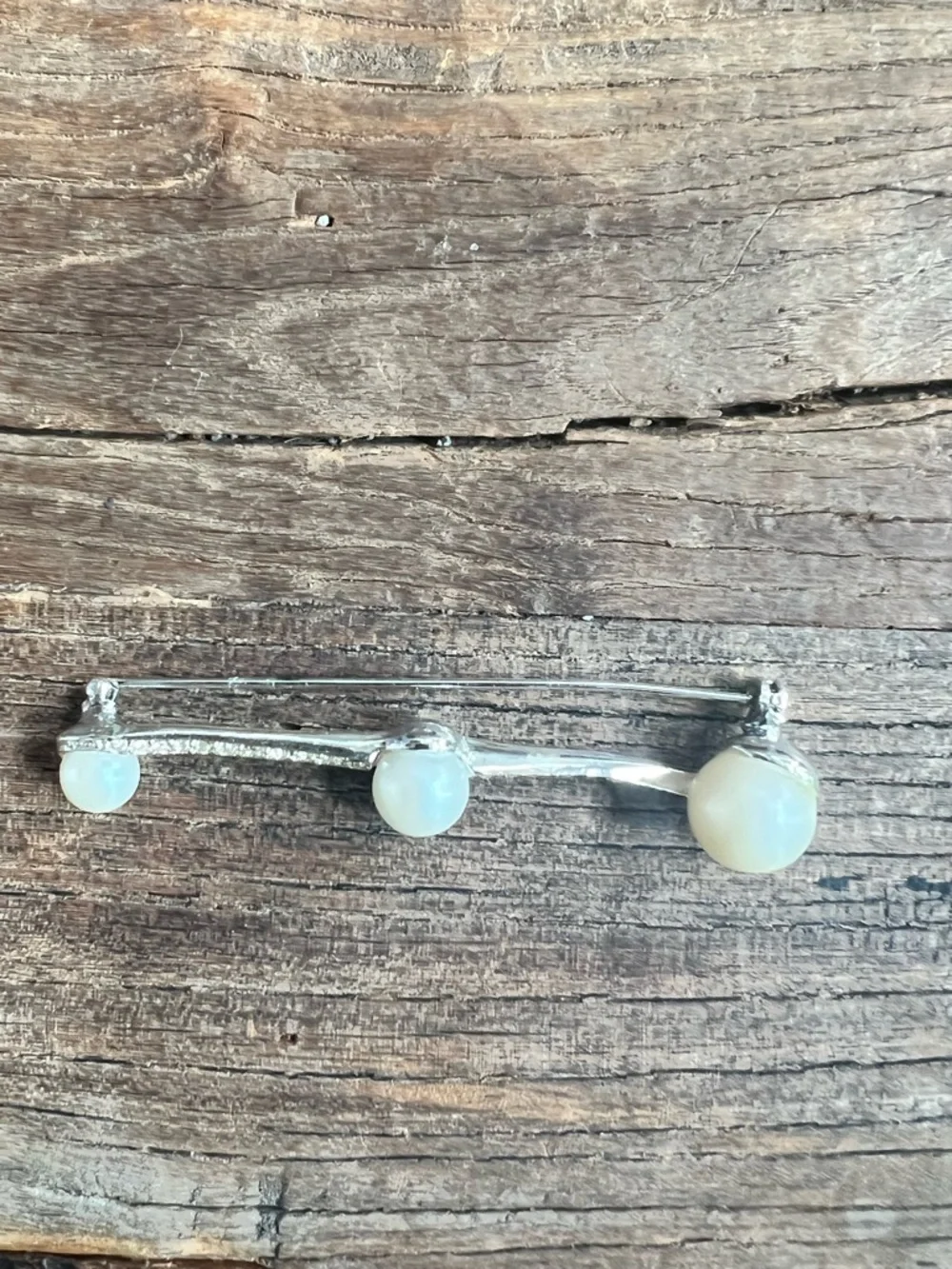 Simple Vintage 70's Silver Tone Faux Pearl Large Showy Brooch Marvella